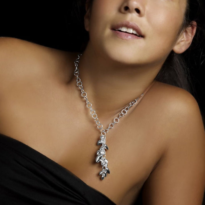 Cupid Silver Hearts Necklace - Corazon Latino