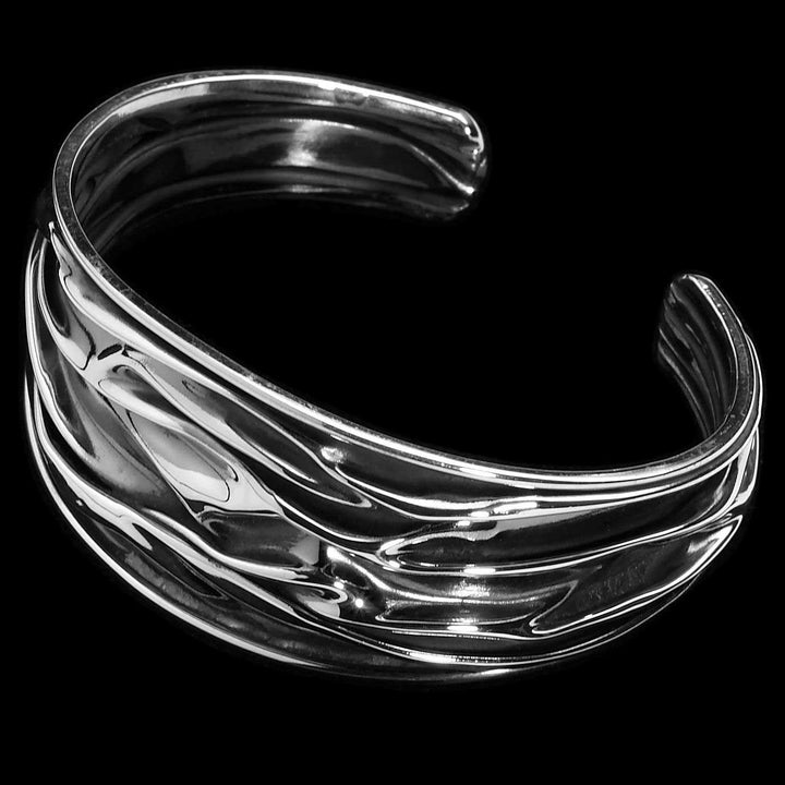 Andata Slim Crumpled Bangle - Corazon Latino