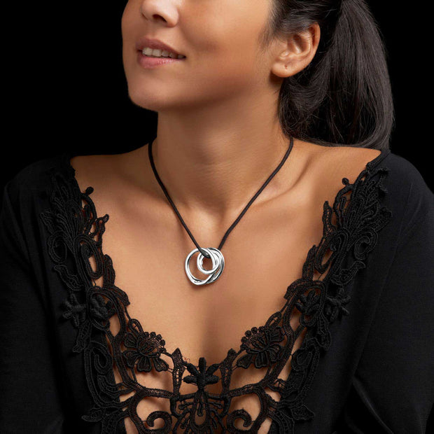 Capricorn Swirl Pendant - Corazon Latino