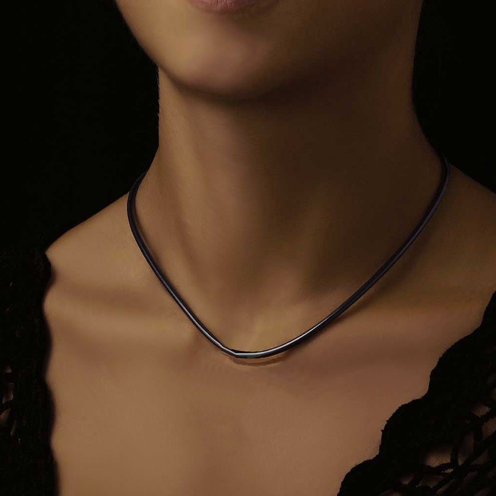 Ceres Silver Leaf Necklace - Corazon Latino