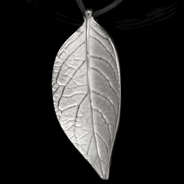 Ceres Silver Leaf Necklace - Corazon Latino