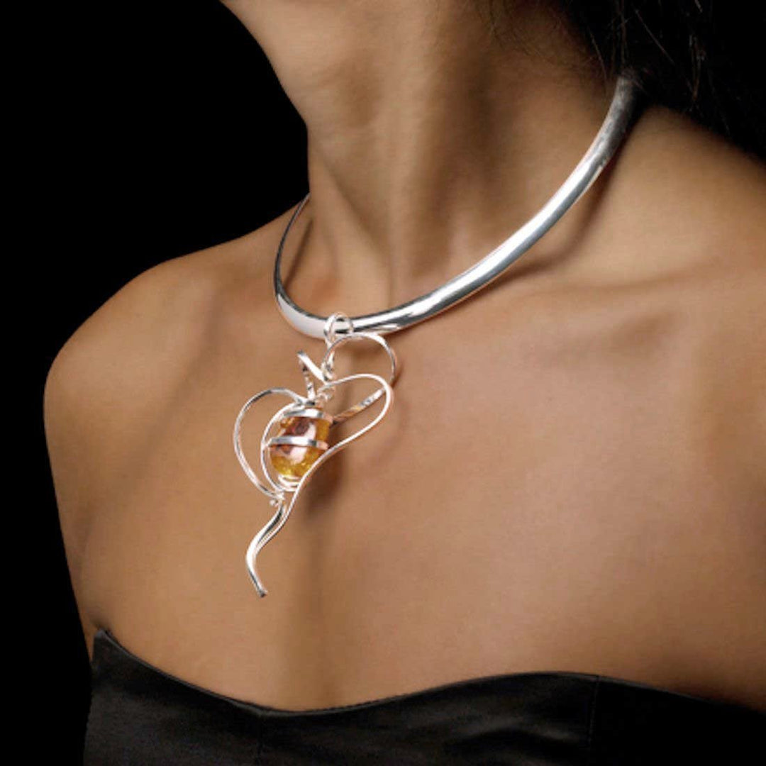 Elara Thick Silver Choker - Corazon Latino