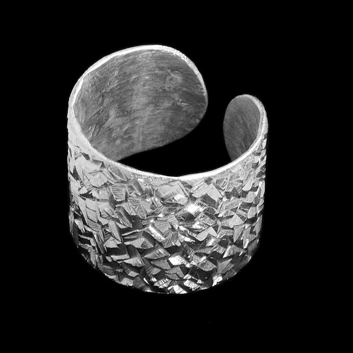 Fae Glittering Silver Cuff - Corazon Latino