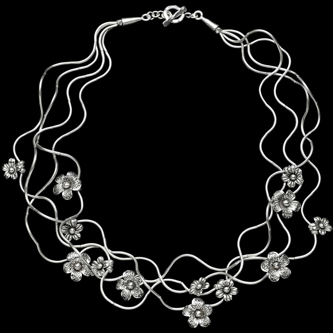 Flora Silver Necklace - Corazon Latino