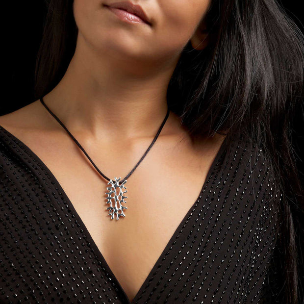 Metis Silver Coral Necklace - Corazon Latino