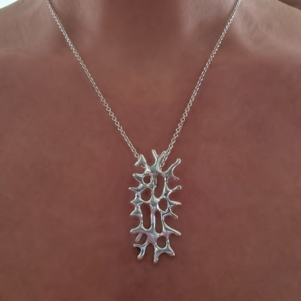 Metis Silver Coral Necklace - Corazon Latino