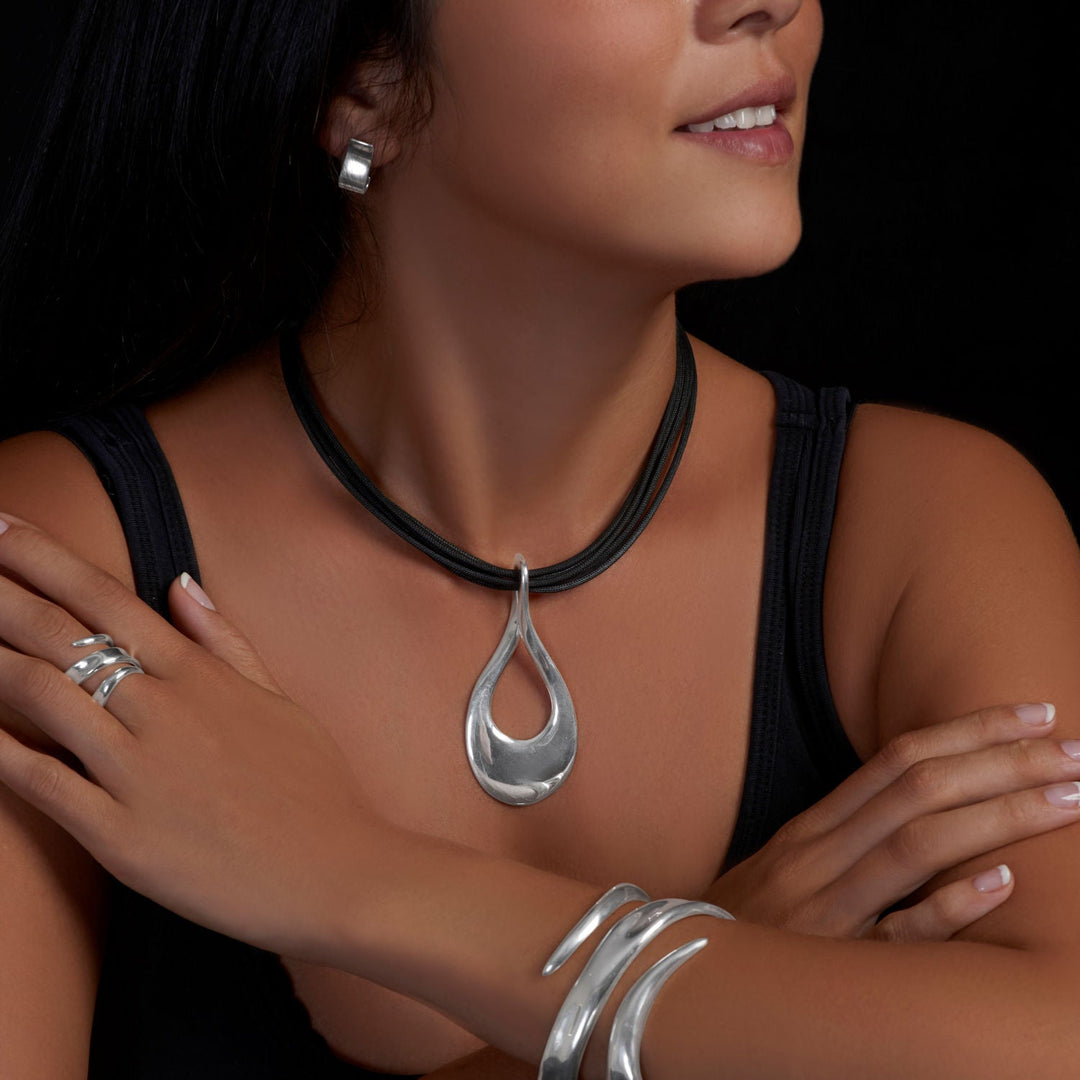 Pandora Chunky Silver Bangle - Corazon Latino