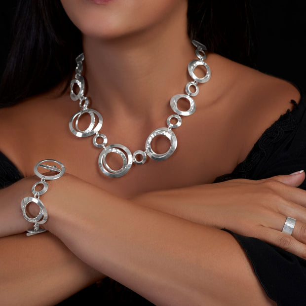 Phoebe Silver Circles Bracelet - Corazon Latino