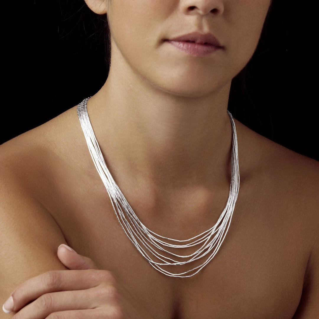 Sylviana Liquid Silver Necklace - Corazon Latino