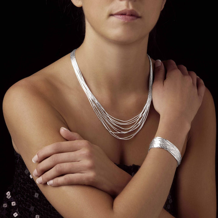 Sylviana Liquid Silver Necklace - Corazon Latino