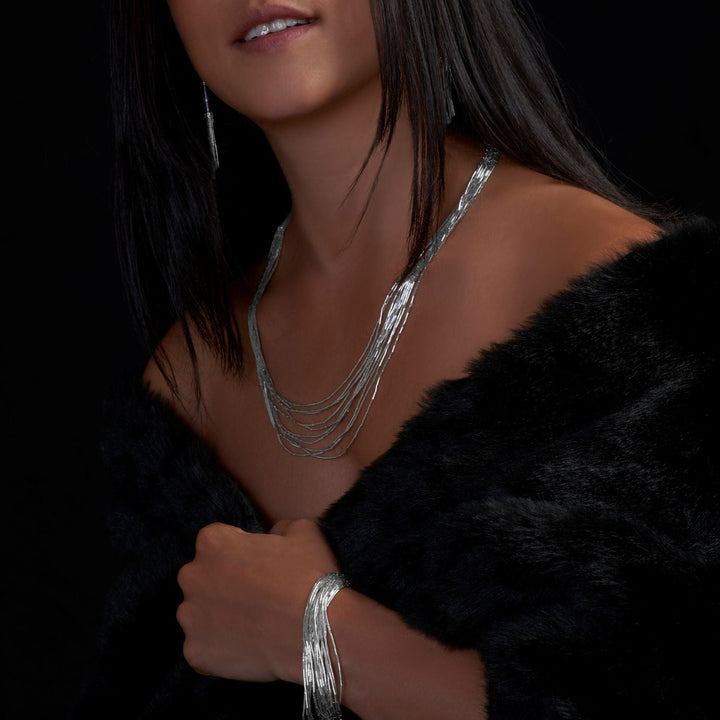 Sylviana Liquid Silver Necklace - Corazon Latino